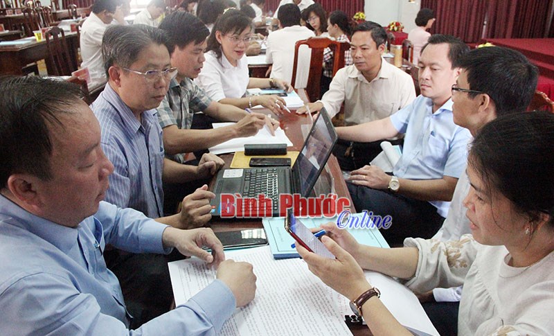 Lớp bồi dưỡng c&aacute;n bộ nguồn cấp ủy tỉnh thảo luận chuy&ecirc;n đề kết quả v&agrave; giải ph&aacute;p thực hiện Nghị quyết Đại hội Đảng bộ tỉnh đến năm 2020