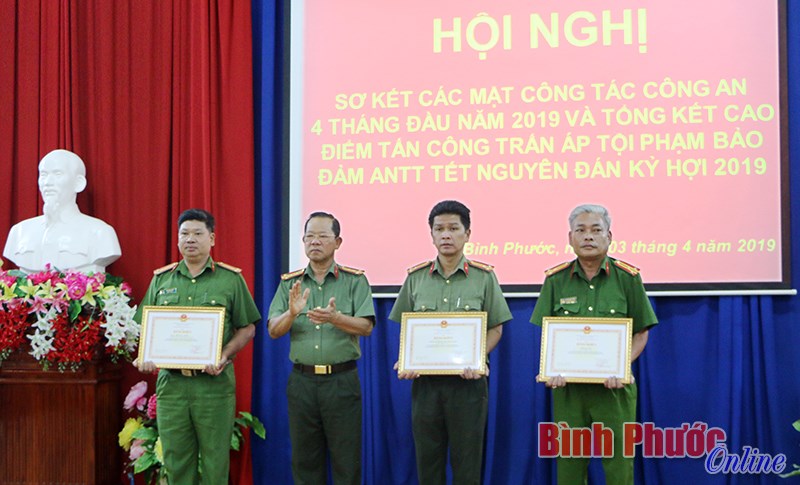 Tổng kết đợt cao điểm tấn c&ocirc;ng trấn &aacute;p tội phạm