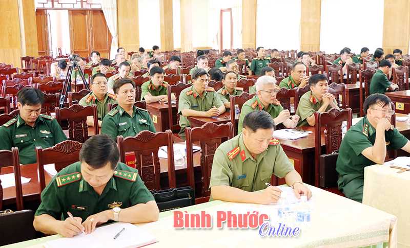 C&ocirc;ng an v&agrave; Bộ CHQS tỉnh giao ban thực hiện Nghị định 77
