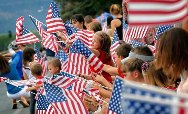 Lễ kỷ niệm 243 năm Ng&agrave;y Quốc kh&aacute;nh Hoa Kỳ ở H&agrave; Nội