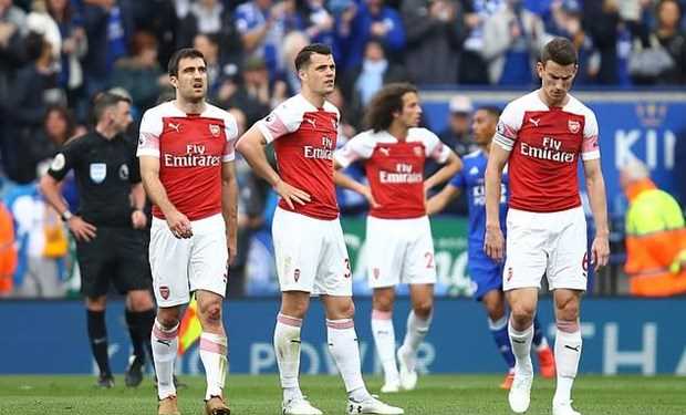 M.U-Chelsea chia điểm, cuộc đua tốp 4 Premier League 'điên rồ'