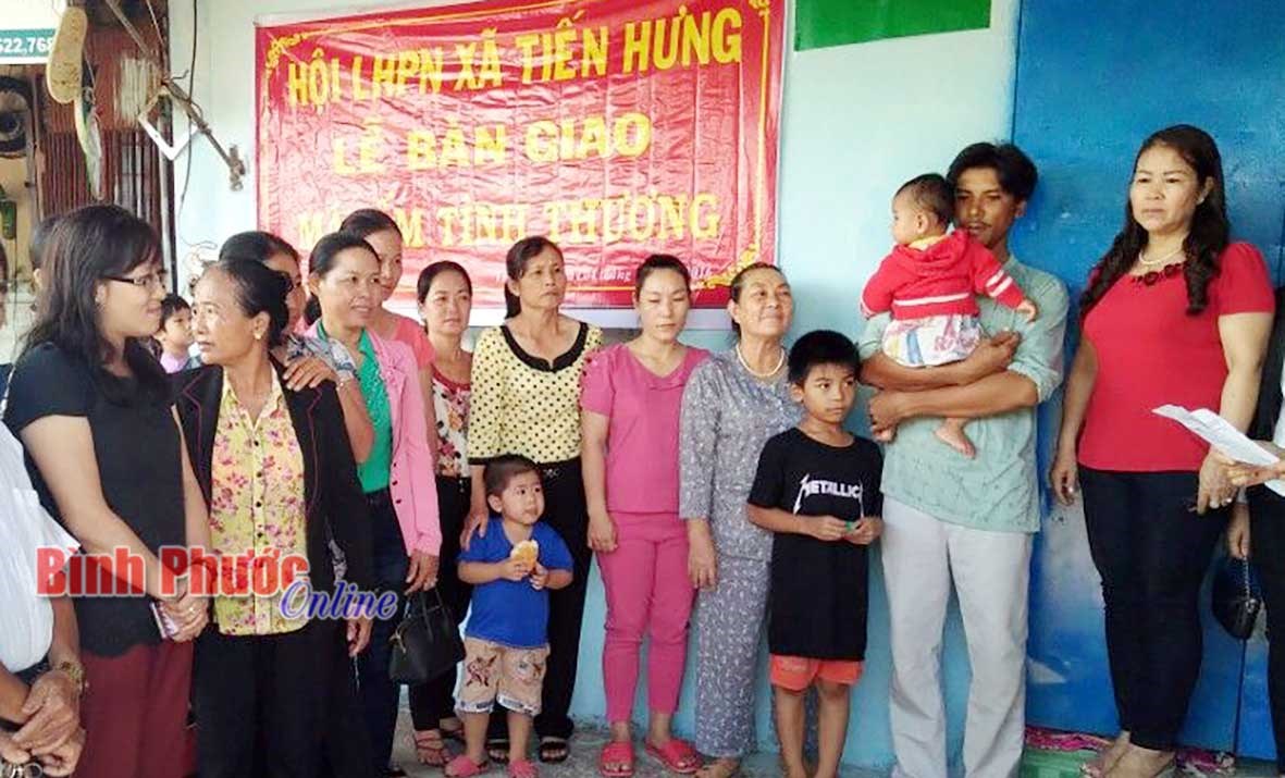 Đồng Xoài hỗ trợ phụ nữ thoát nghèo