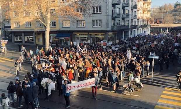 Tuần hành kêu gọi “Nói không với ô nhiễm môi trường" tại Thụy Sĩ