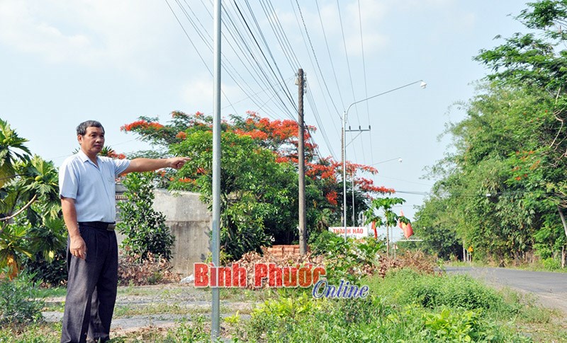 Bất cập trong xã hội hóa điện đường ở Đồng Nơ