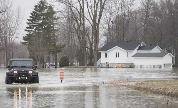 Lũ lụt trên diện rộng ở Canada, hơn 1.000 người phải sơ tán