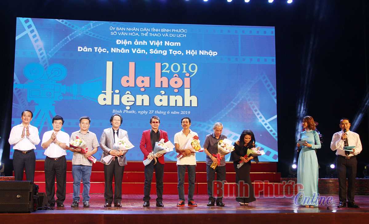 B&igrave;nh Phước tổ chức dạ hội điện ảnh