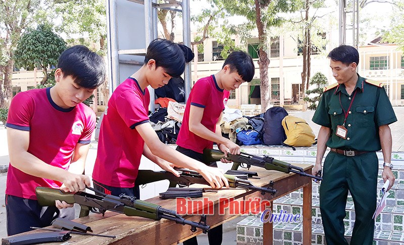 Đồng Xo&agrave;i n&acirc;ng cao chất lượng gi&aacute;o dục quốc ph&ograve;ng, an ninh