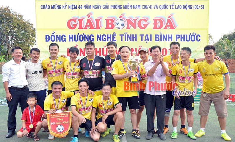 Đồng Xoài vô địch giải bóng đá đồng hương Nghệ Tĩnh tại Bình Phước