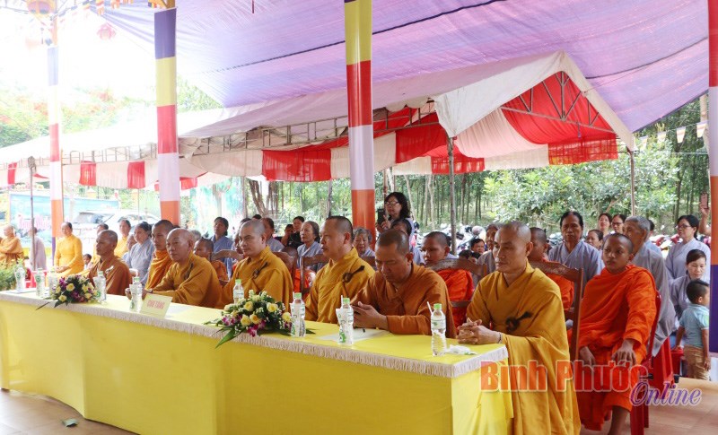 Ban trị sự GHPG th&agrave;nh phố Đồng xo&agrave;i tổ chức Đại lễ Phật đản Vesak