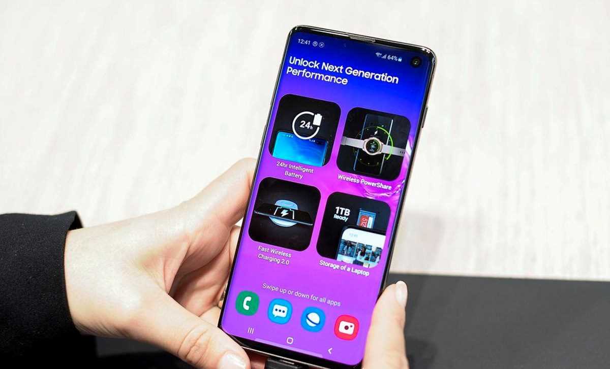 Samsung đạt doanh số 1 triệu chiếc Galaxy S10 khi lợi nhuận sụt giảm