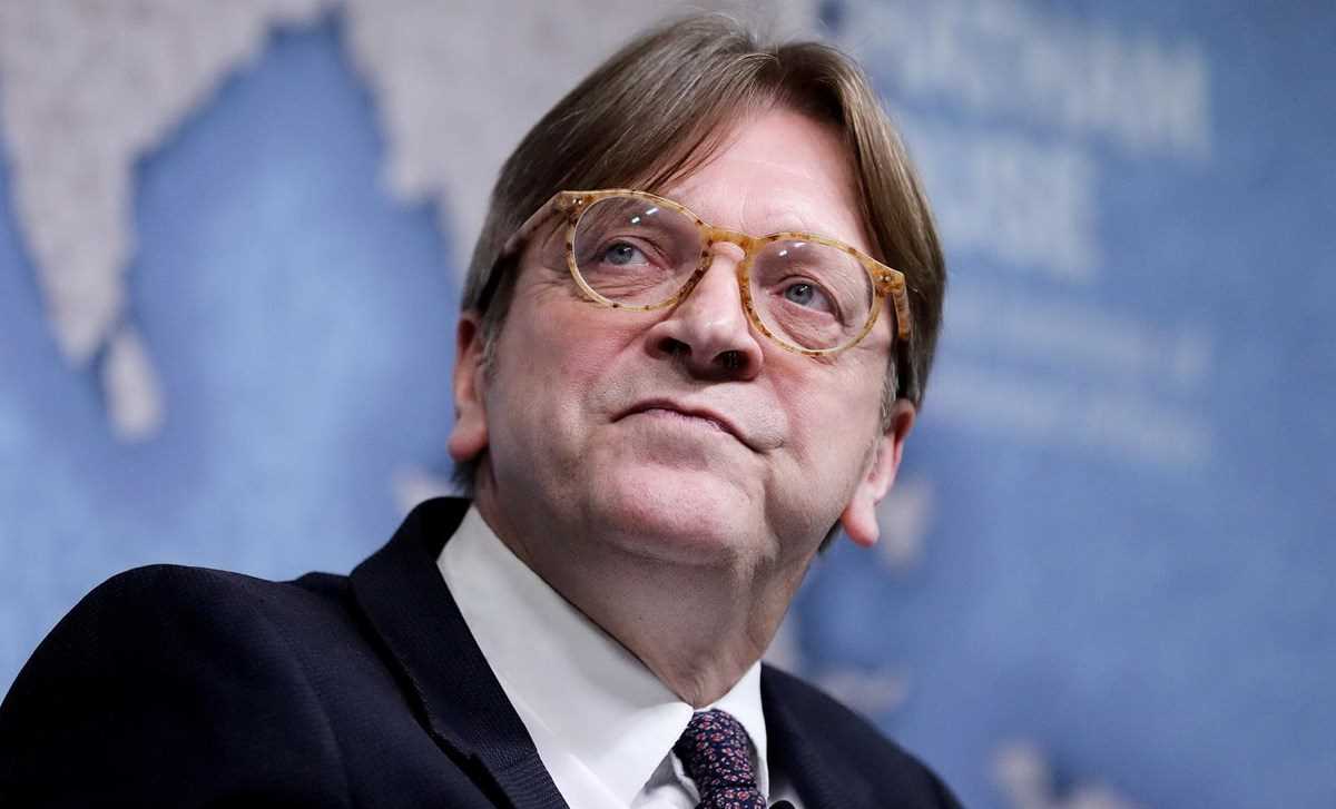 Brexit: Cựu Thủ tướng Bỉ cảnh báo khó tránh "ly hôn" không thỏa thuận