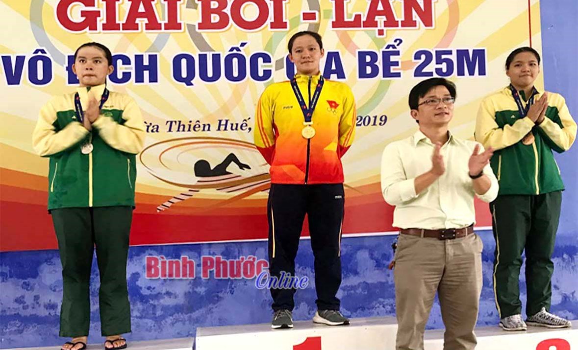 Lê Thị Mỹ Thảo phá kỷ lục quốc gia giải bơi vô địch bể 25m