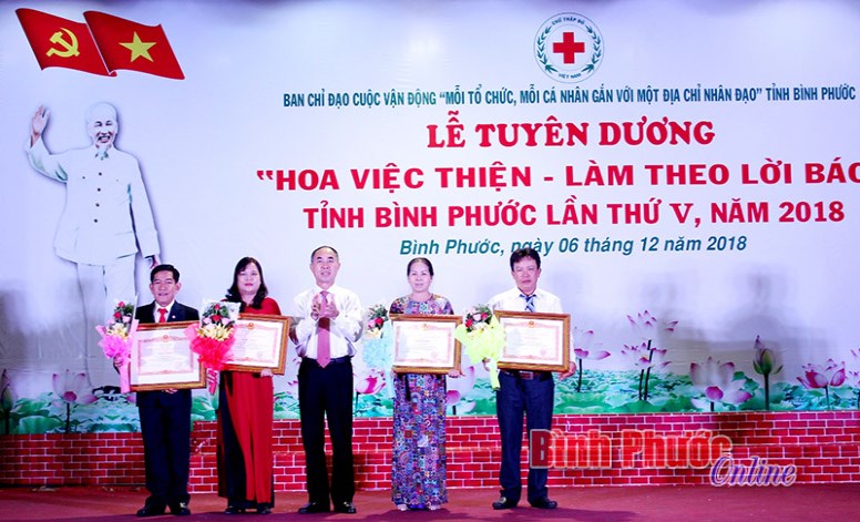 &ldquo;Học Hồ Chủ tịch thực ra dễ lắm&rdquo; !