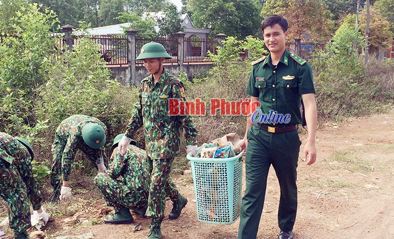 Tuổi trẻ Tiểu đo&agrave;n Huấn luyện - Cơ động l&agrave;m theo B&aacute;c