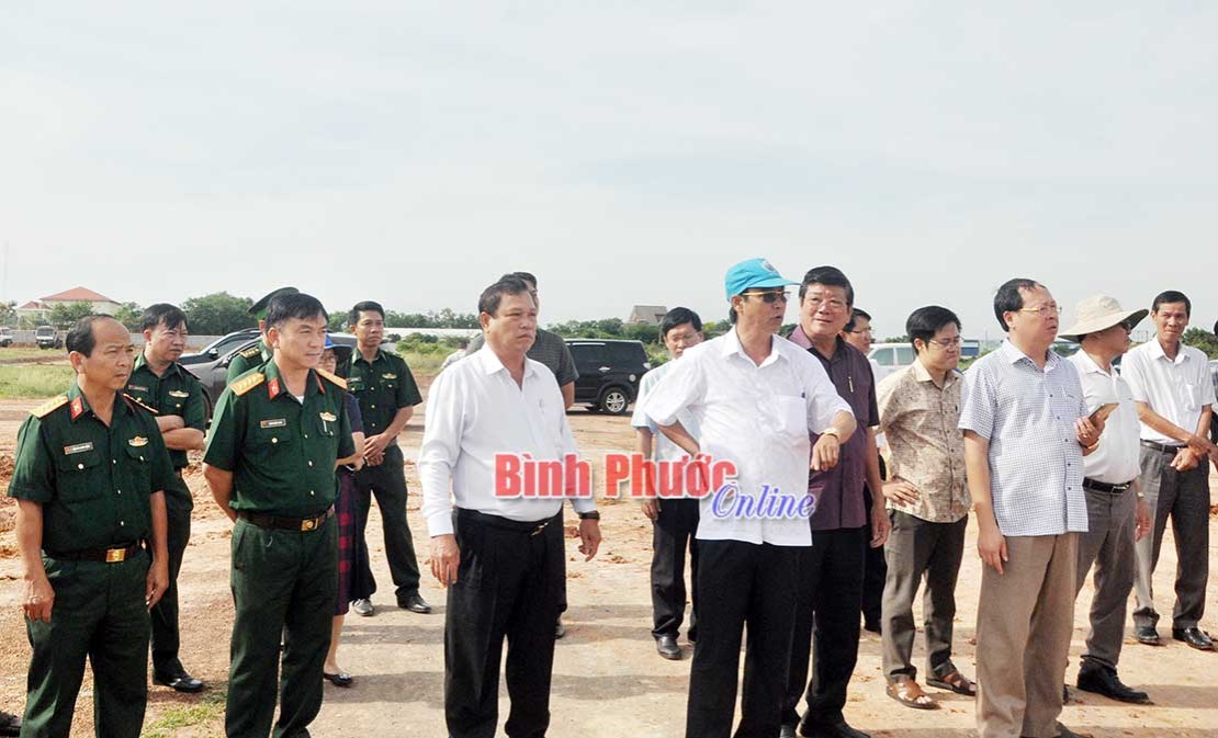 Chủ tịch UBND tỉnh kiểm tra tiến độ thực hiện c&aacute;c dự &aacute;n trọng điểm