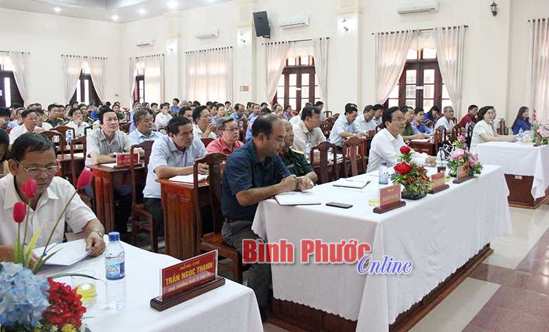 Hội nghị c&aacute;n bộ chủ chốt qu&aacute;n triệt c&aacute;c chỉ thị của Bộ Ch&iacute;nh trị