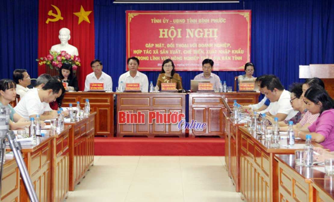 Đối thoại với các doanh nghiệp và HTX sản xuất, chế biến, xuất nhập khẩu