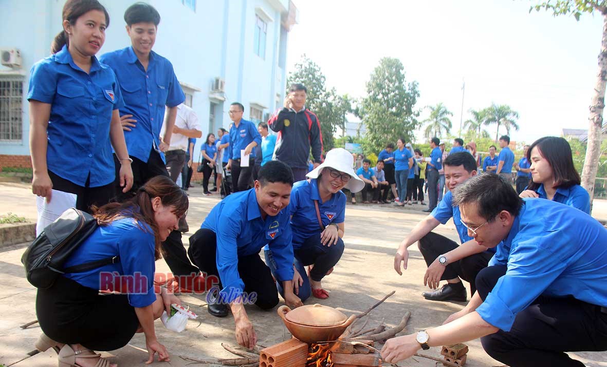 Sôi nổi ngày hội đoàn viên