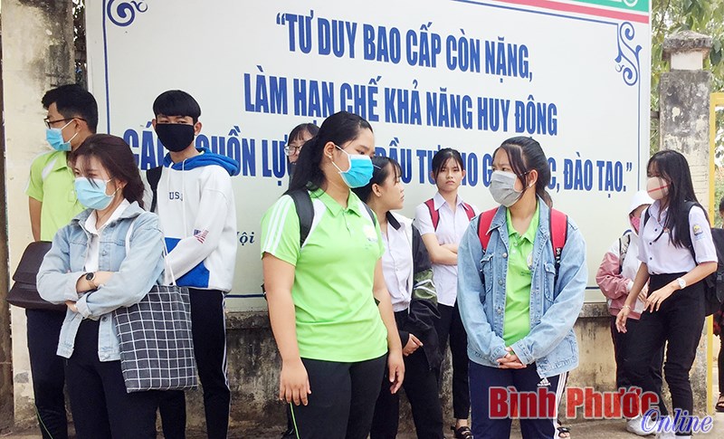 Bạo lực học đường: Phải ngăn chặn từ xa
