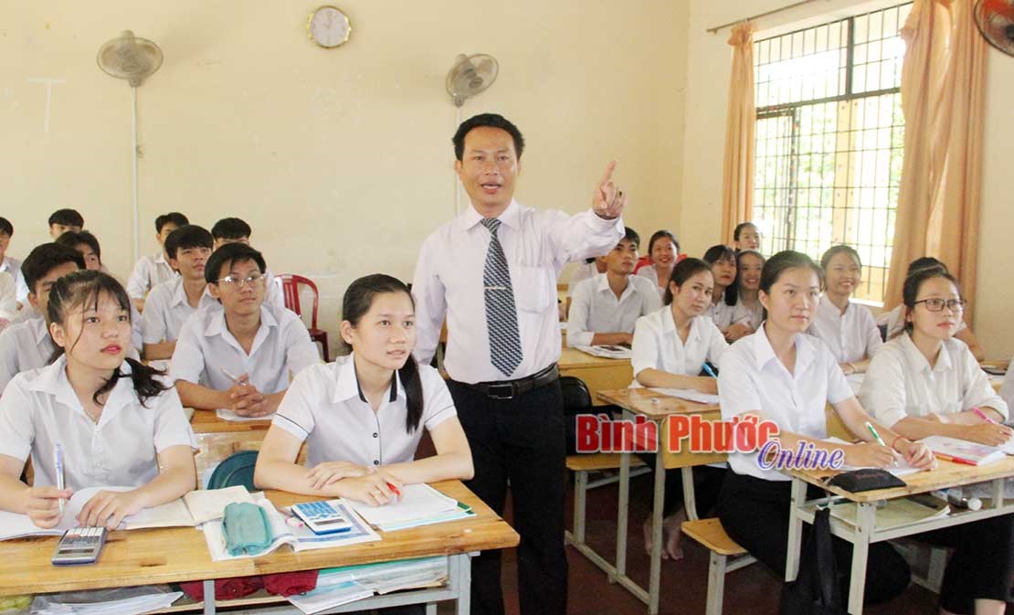 Học B&aacute;c tận t&acirc;m với nghề