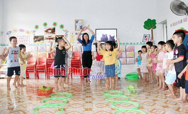 Phú Riềng hợp nhất trường học ở những nơi có điều kiện