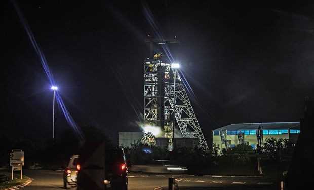 Nam Phi: 1.800 công nhân mắc kẹt dưới mỏ khai thác bạch kim