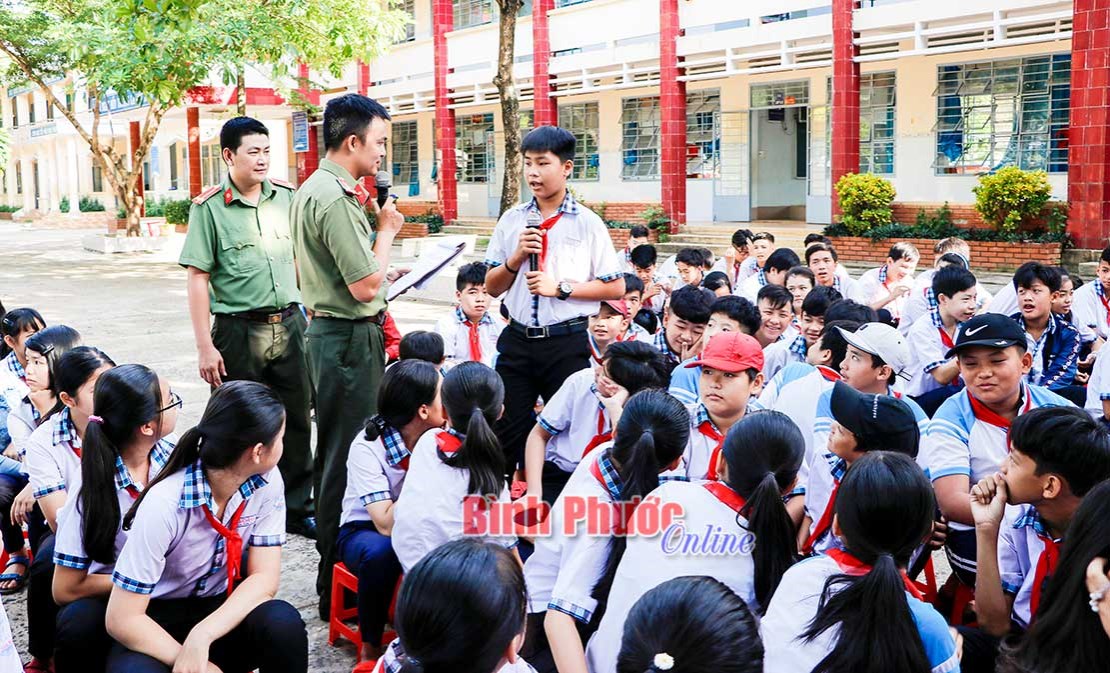Giáo dục an toàn giao thông trong trường học