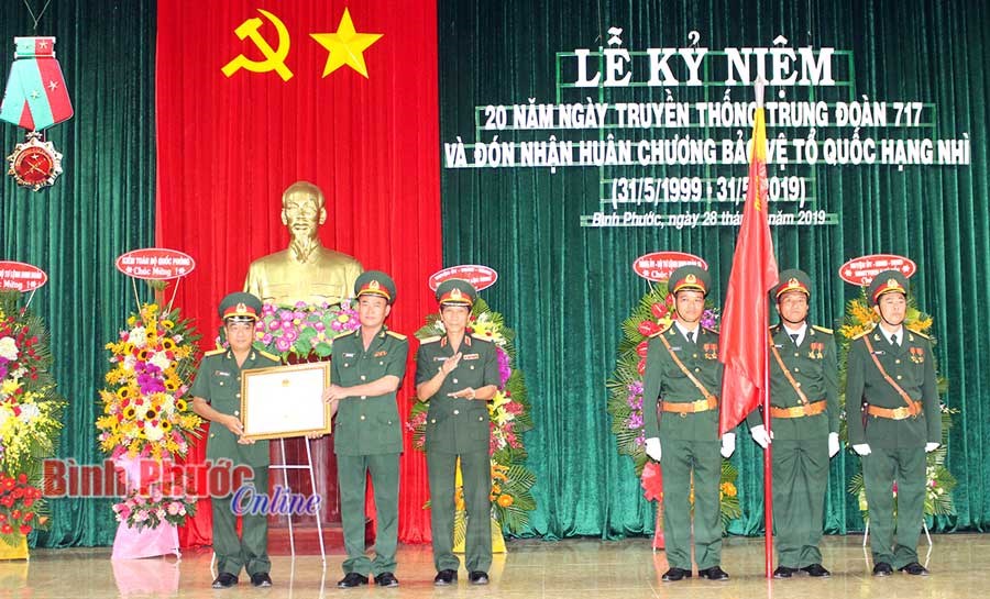 Trung đo&agrave;n 717 đ&oacute;n nhận Hu&acirc;n chương Bảo vệ Tổ quốc hạng Nh&igrave;