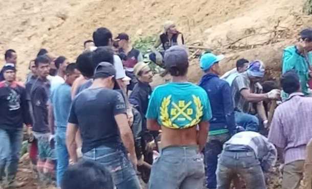 Sập mỏ vàng ở Indonesia, nhiều người thiệt mạng và bị chôn vùi