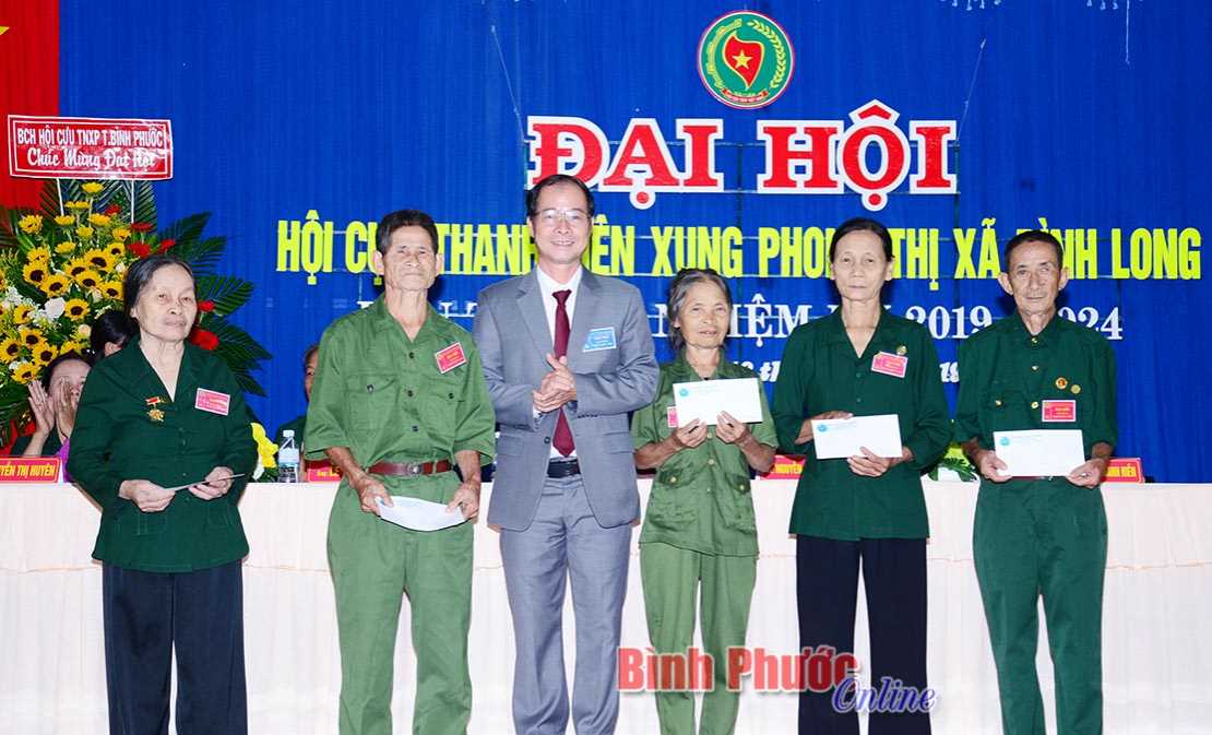 Đại hội Hội Cựu thanh ni&ecirc;n xung phong thị x&atilde; B&igrave;nh Long