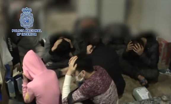 Tây Ban Nha trục xuất hơn 90 người Đài Loan nghi gian lận viễn thông