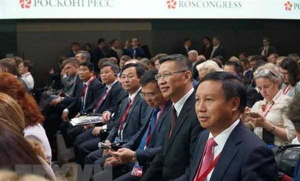 Phiên họp toàn thể Diễn đàn Kinh tế quốc tế St Petersburg lần thứ 23