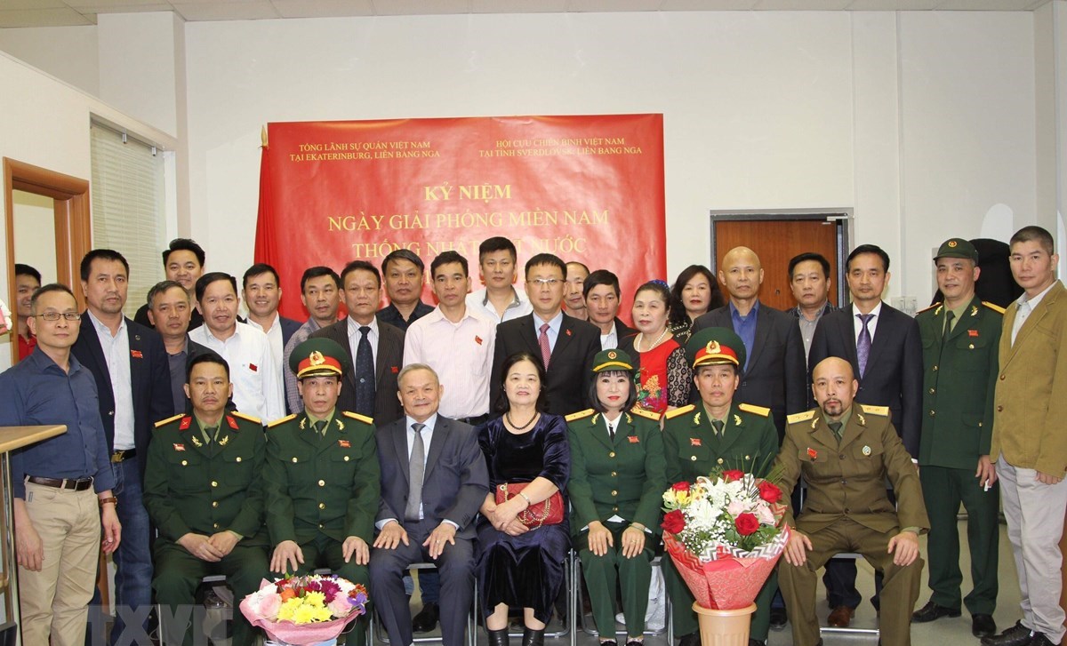 Kỷ niệm 44 năm Ng&agrave;y Giải ph&oacute;ng miền Nam, thống nhất đất nước tại Nga