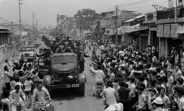 Đại thắng m&ugrave;a Xu&acirc;n 1975: Nghệ thuật kết th&uacute;c chiến tranh độc đ&aacute;o