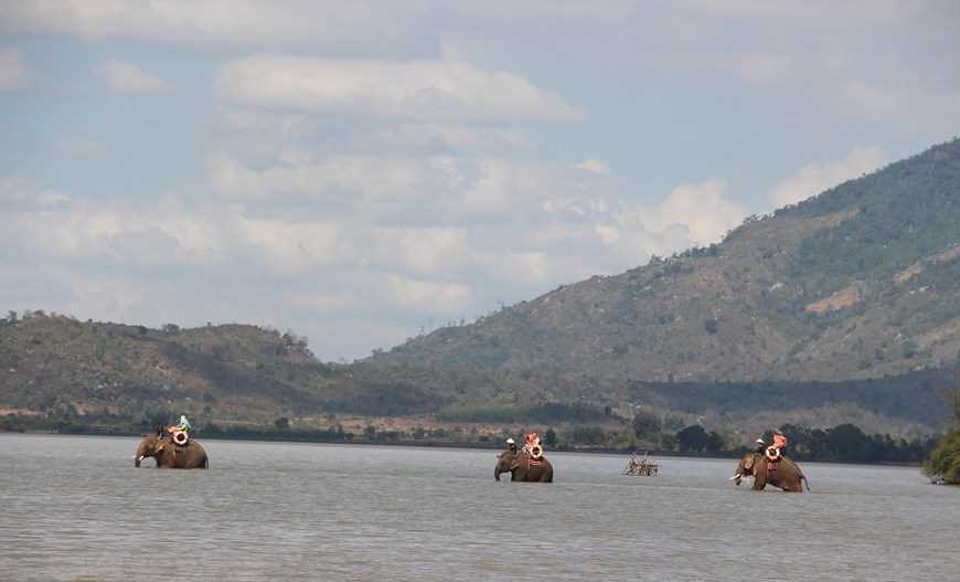 Khám phá Hồ Lắk - hồ nước ngọt tự nhiên lớn thứ 2 Việt Nam