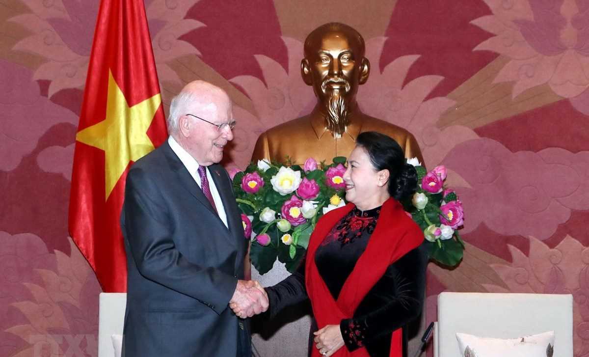 Chủ tịch Quốc hội Nguyễn Thị Kim Ng&acirc;n tiếp Đo&agrave;n Thượng nghị sỹ Hoa Kỳ