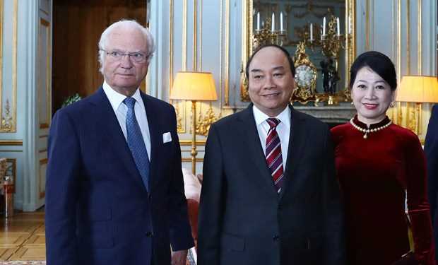 Thủ tướng hội kiến Quốc vương Thụy Điển Carl XVI Gustav