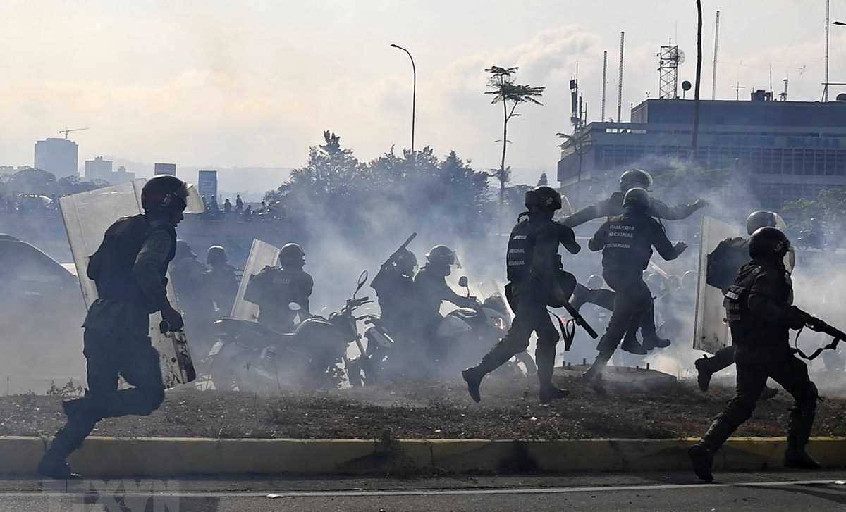 Tổng thống Venezuela tố cáo nhóm cực hữu kích động bạo lực