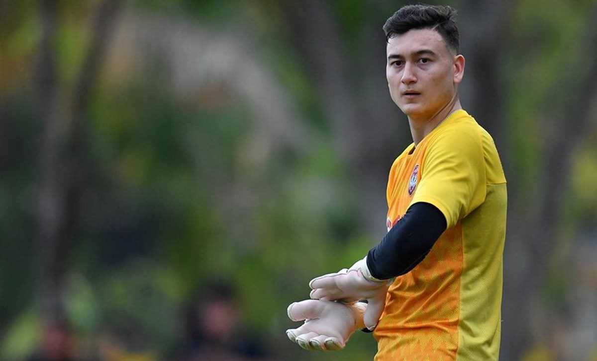 Văn Lâm không thể giúp Muangthong thoát thua trước Buriram