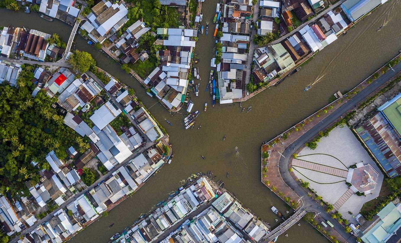 Khu chợ nổi nằm giữa 5 con sông ở miền Tây