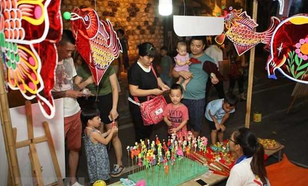 Tổng B&iacute; thư, Chủ tịch nước gửi thư ch&uacute;c Tết Trung thu cho thiếu nhi