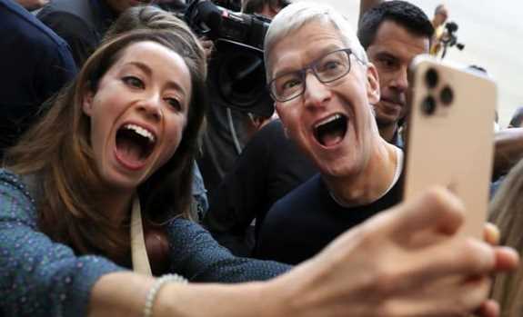 Apple trở lại mốc vốn hóa thị trường 1.000 tỷ USD sau khi ra iPhone 11
