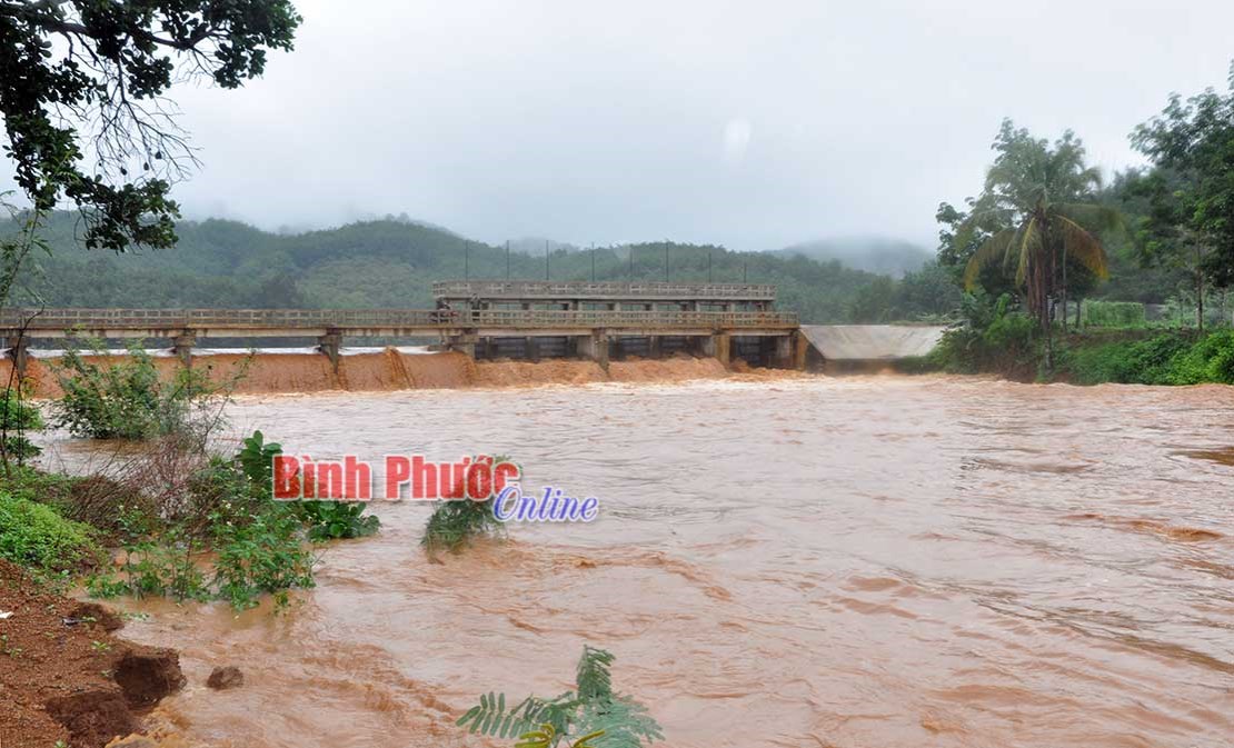 Hơn 7,5 tỷ đồng thiệt hại do mưa lũ
