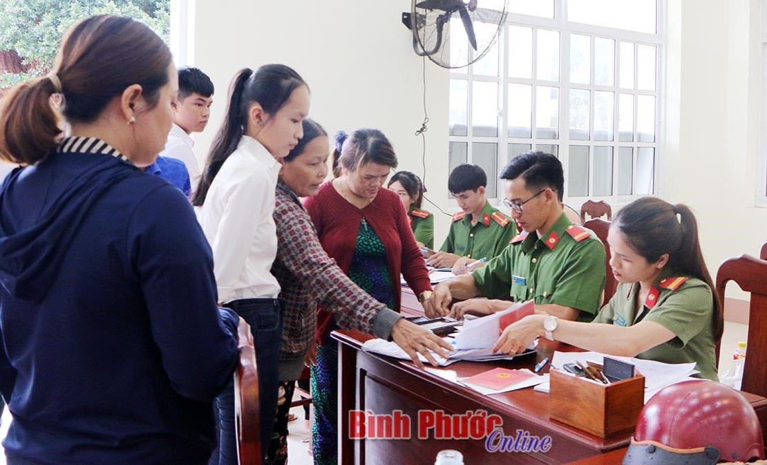 Noi gương B&aacute;c, phục vụ nh&acirc;n d&acirc;n tốt hơn