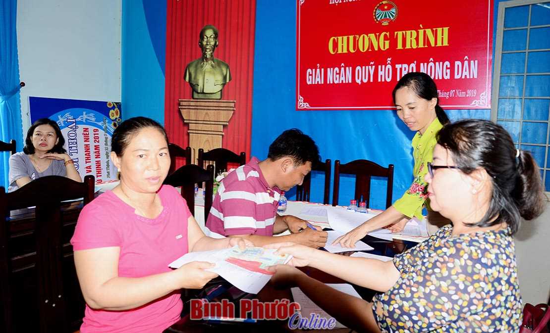 1,4 tỷ đồng hỗ trợ hội viên nông dân phát triển kinh tế