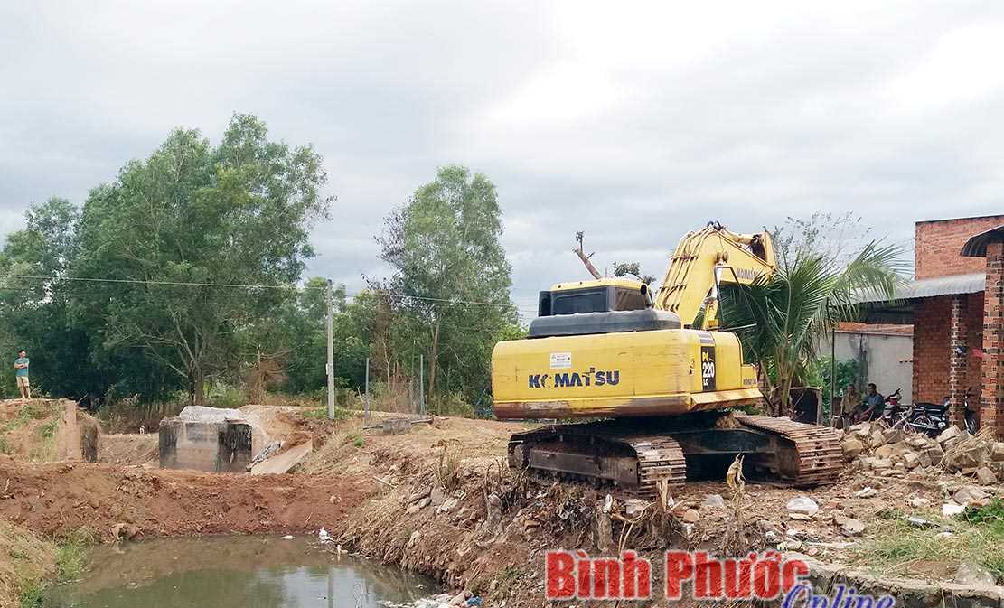 Đồng Xo&agrave;i xử l&yacute; 145 th&ocirc;ng tin qua đường d&acirc;y n&oacute;ng