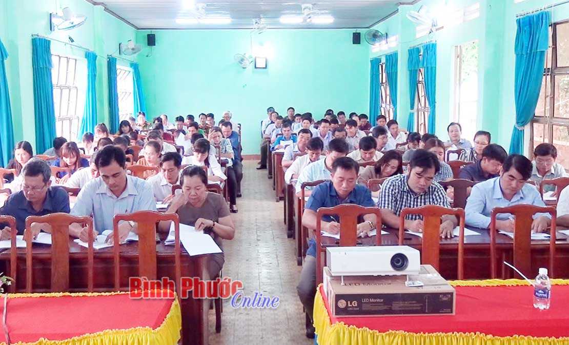 Phổ biến quy định ph&aacute;p luật về c&ocirc;ng t&aacute;c t&ocirc;n gi&aacute;o