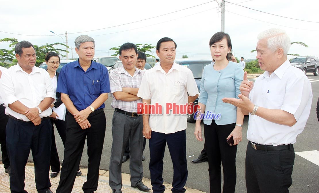 Kiểm tra, gi&aacute;m s&aacute;t g&oacute;p phần x&acirc;y dựng đảng