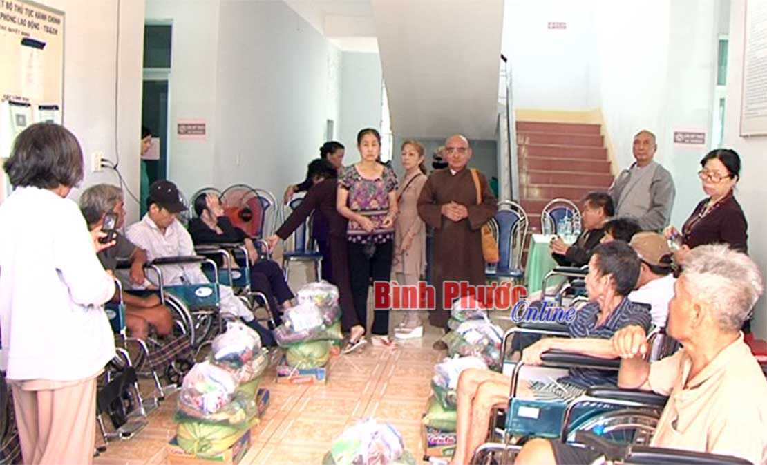 Cộng đồng trách nhiệm giúp nhau phát triển