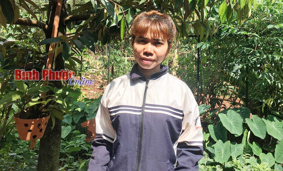 Điểu Thị &Uacute;t vinh dự l&agrave; đảng vi&ecirc;n trẻ